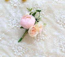 Load image into Gallery viewer, Flower Bride Boutonniere Wedding Bouquet