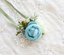 Load image into Gallery viewer, Flower Bride Boutonniere Wedding Bouquet