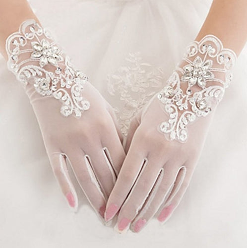 Short White Tulle Brida Wedding Gloves